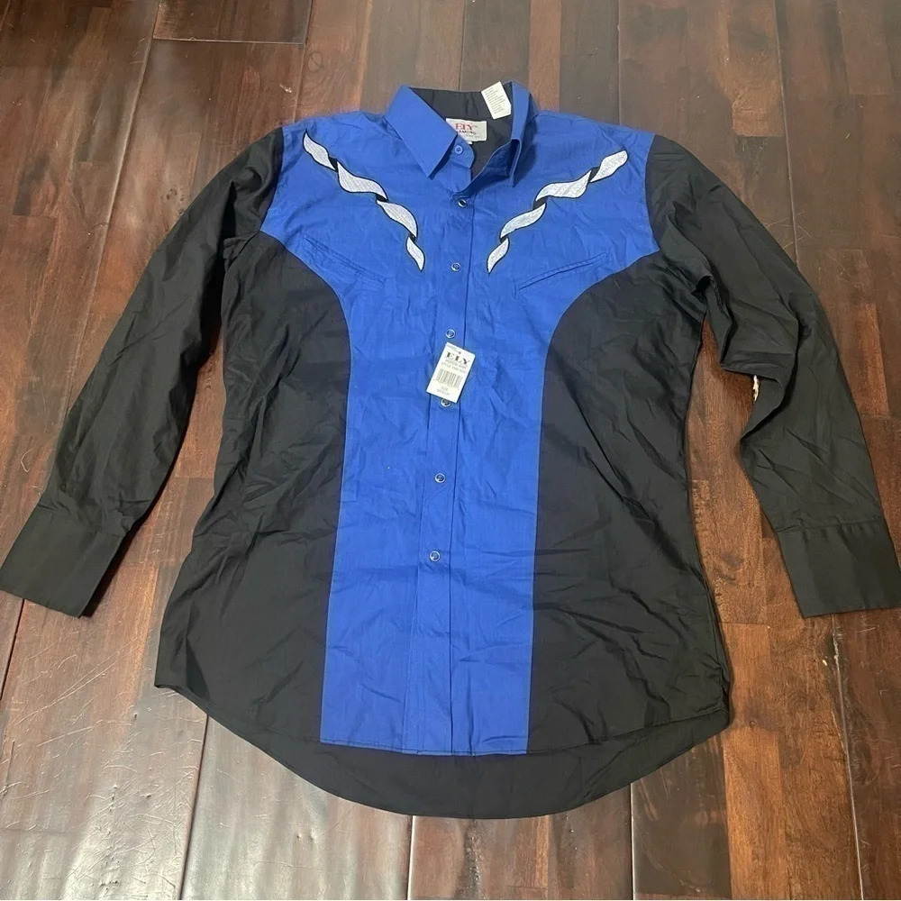 NWT Ely Diamond Long Sleeve Pearl Snap Embroidered Western Shirt Medium